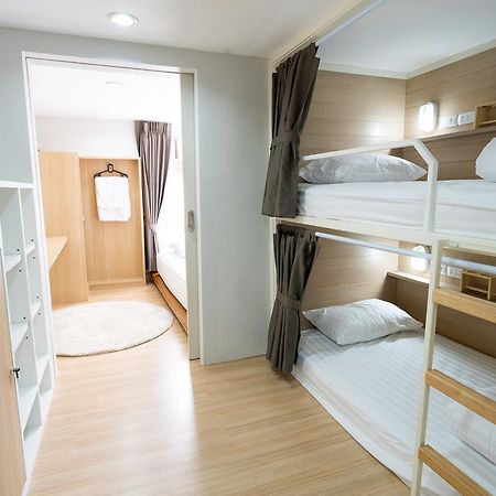 Hostel Banku Tea House Samyan (Adults Only) Bangkok Exterior foto